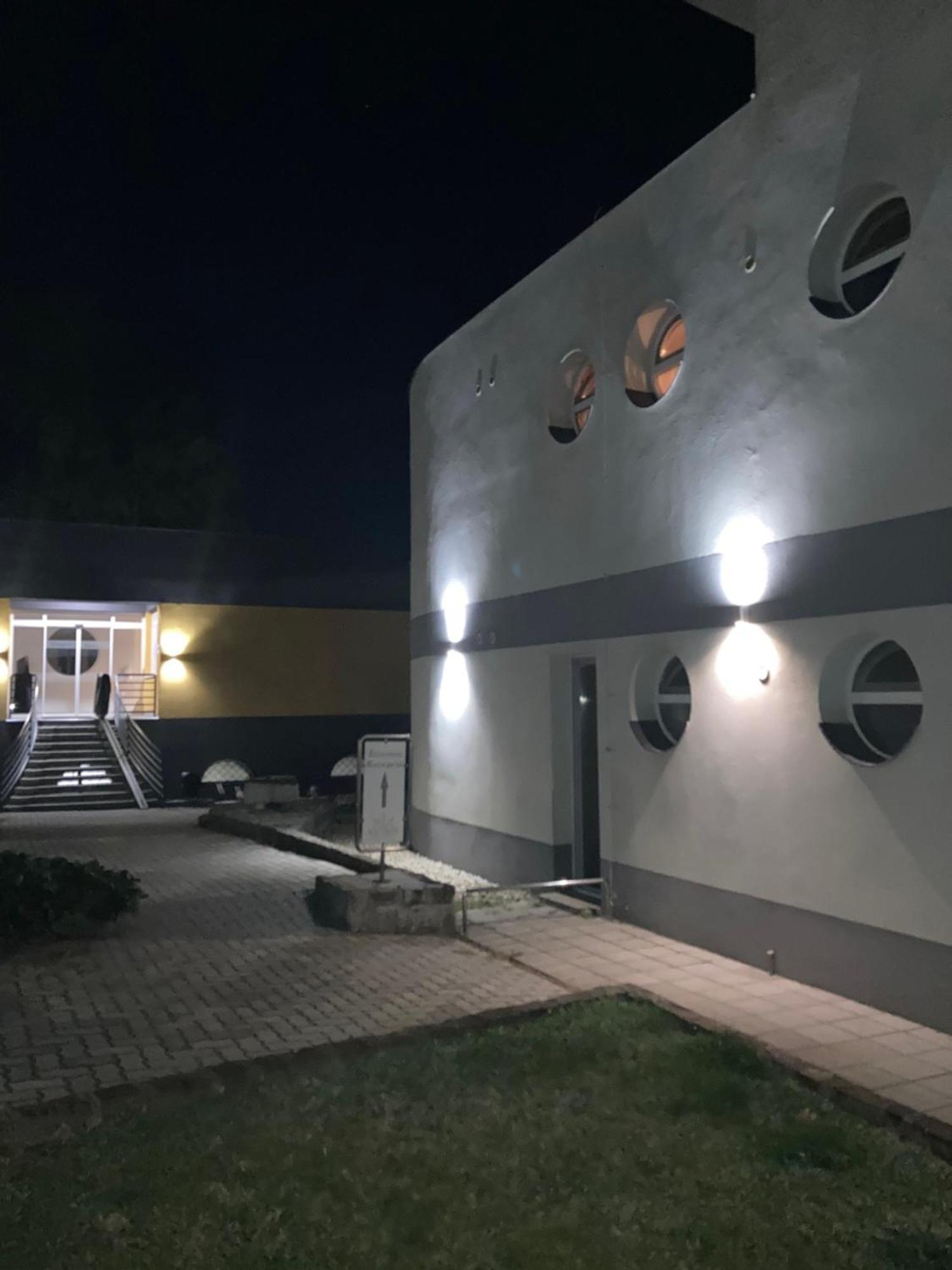 Nautilus Etterem Es Panzio Hotel Dabas Exterior photo